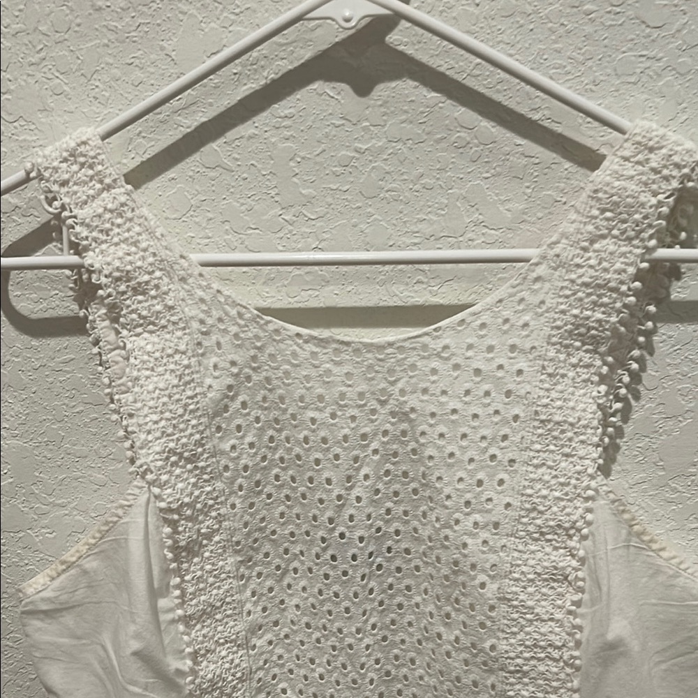 Who What Wear Ivory Sleeveless Blouse - Picture 4 of 6